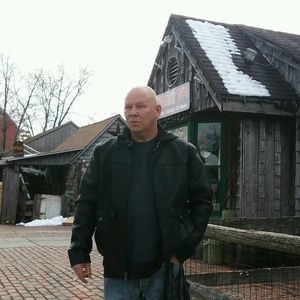 Meet your Posher, Wayne